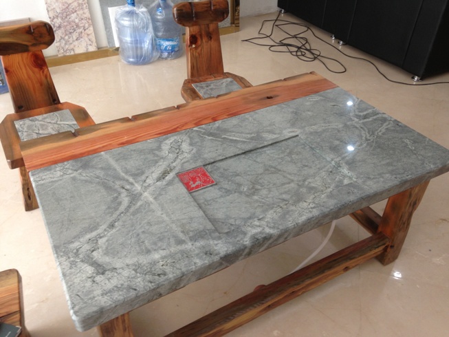 PLATINUM KARZAI granite